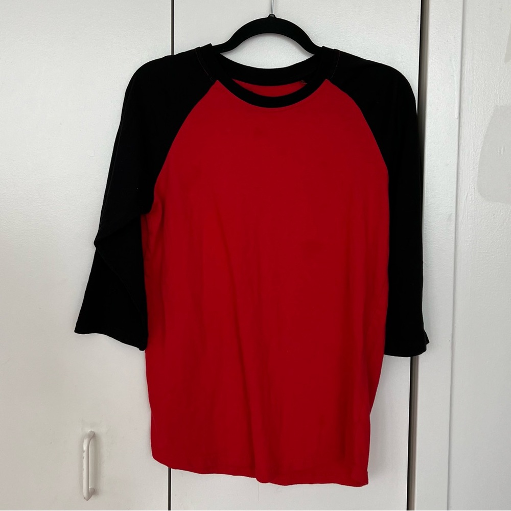 Half sleeve t-shirt